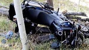 যশোরে মোটরসাইকেল নিয়ন্ত্রণ হারিয়ে দুই যুবক নিহত