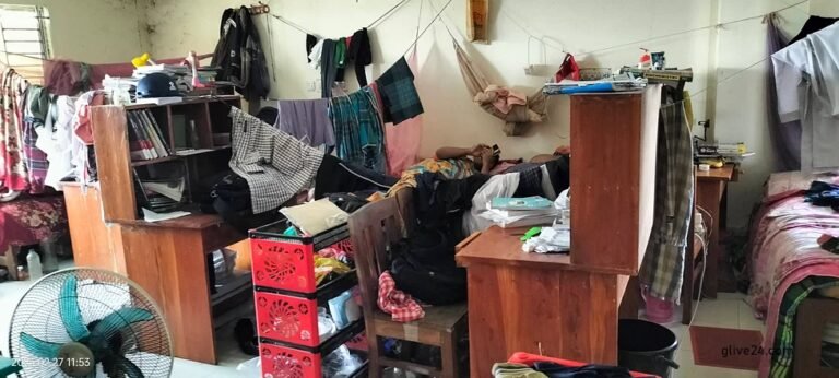 ছাত্রলীগ নেতাদের দখলে কক্ষ, শিক্ষার্থীদের গাদাগাদি অবস্থা | সারা সপ্তাহের খবর