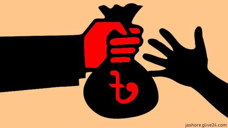 সাঁতরে পালালো পাচারকারী কোটি টাকার সোনা নদী ফেলে